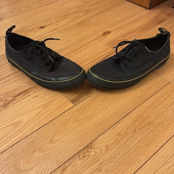 Dr. Martin Sneakers - Picture 10 of 12